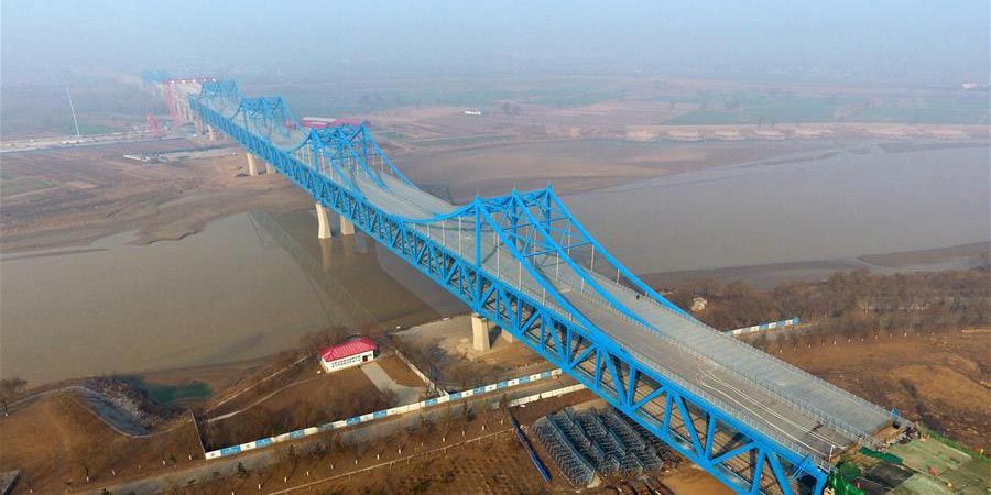Construção de uma ponte ferroviária da linha ligando Shijiazhuang e Jinan é concluída
