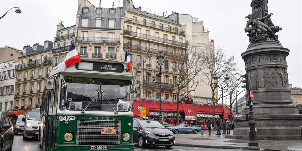 17º Encontro de Carros Clássicos de Paris em imagens
