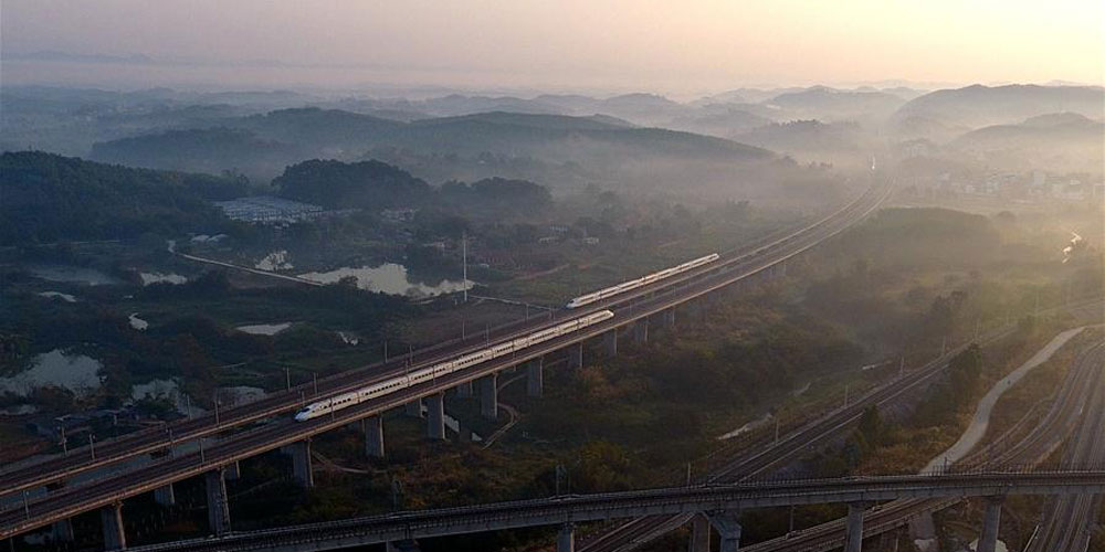 Guangxi construirá mais de 2.000 quilômetros de trilhos de alta velocidade