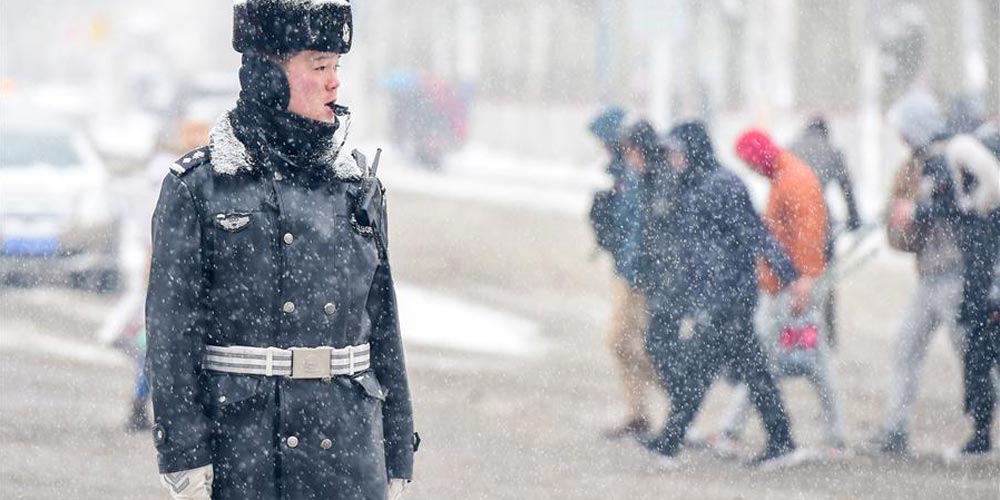 China renova alerta azul para frente fria nas regiões norte e oeste