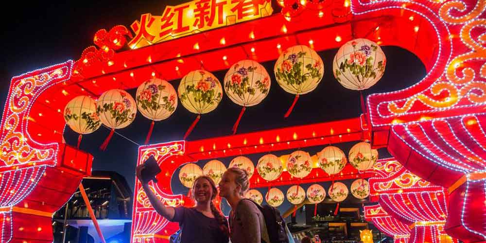 Feira de lanternas na Austrália saúda o Ano Novo Lunar Chinês