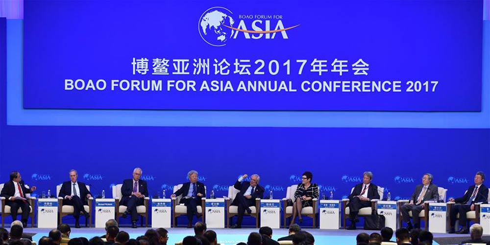 Delegados participam da sessão plenária "Globalização e Livre Comércio: as perspectivas asiáticas" durante o Fórum Boao para a Ásia 2017