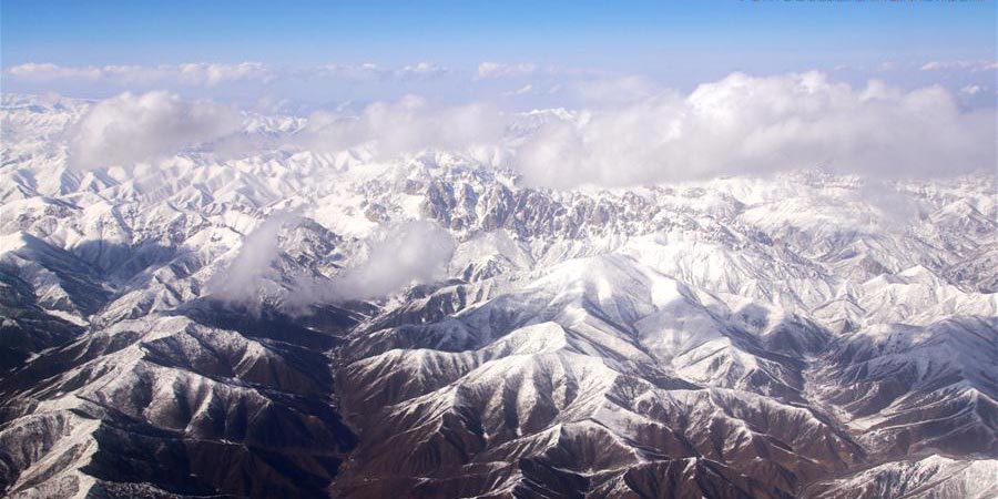 Paisagem de neve nas montanhas Qilian