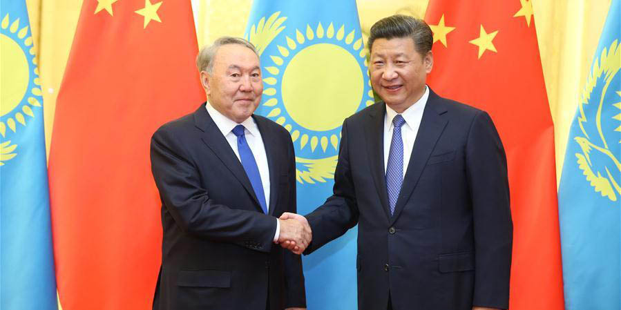(Cinturão e Rota) Presidente chinês pede fortalecimento da coordenação estratégica 
entre China e Cazaquistão