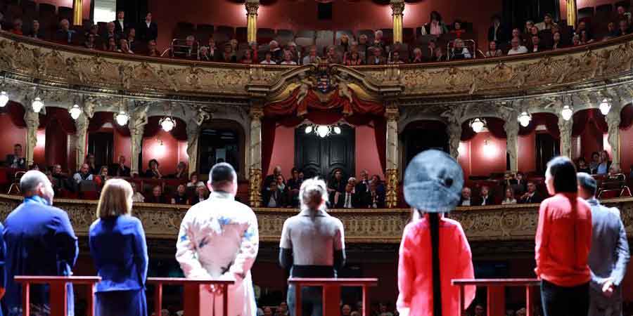 Ópera de Pequim encena performance experimental de "Fausto" em Wiesbaden na Alemanha