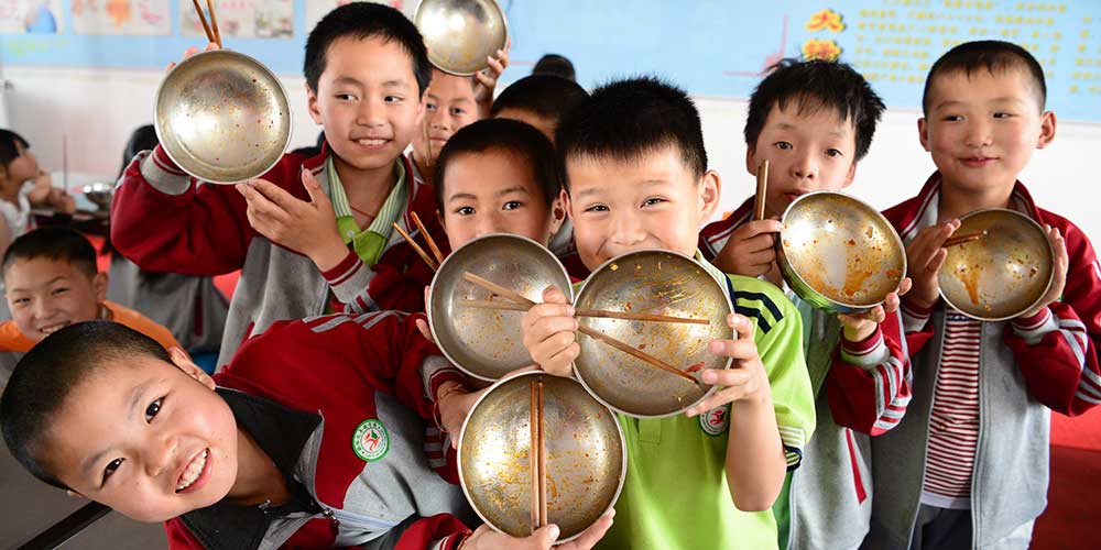 Projetos de melhoria da nutrição no noroeste da China beneficiam 2,3 milhões de estudantes