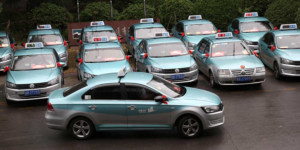 Taxistas oferecem corridas grátis para exame de admissão para universidade