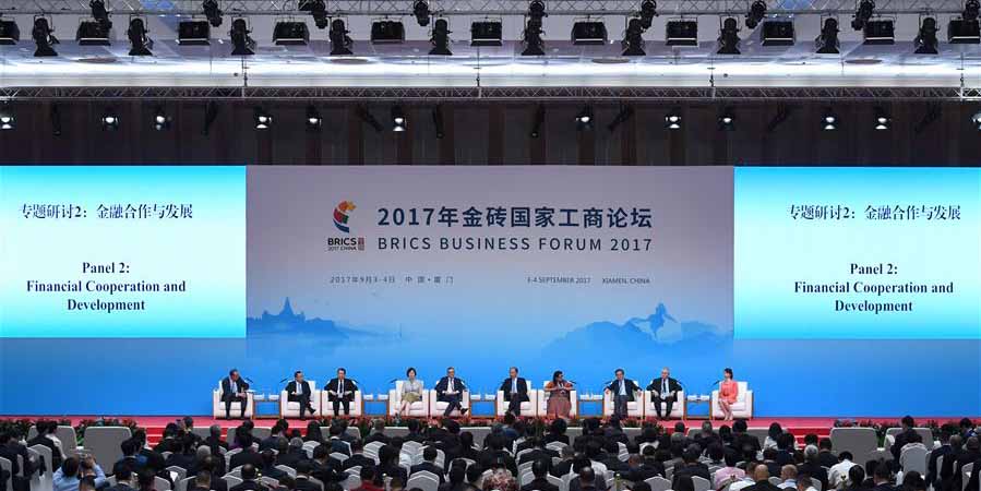 Fórum de Negócios do BRICS: Painel de discussão sobre cooperação financeira e desenvolvimento