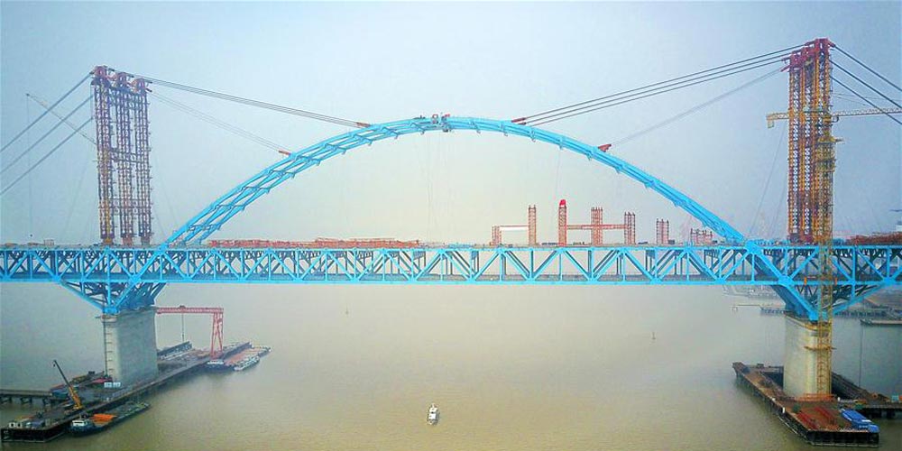 Conclusão do arco principal da Ponte do Canal de Tianshenggang em Jiangsu