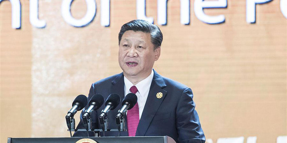Xi apresenta "nova viagem" da China no primeiro discurso pronunciado no 
exterior 
depois do histórico congresso do Partido