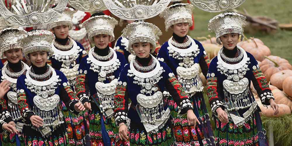 Grupo étnico Miao celebra tradicional Festival de Ano Novo em Guizhou