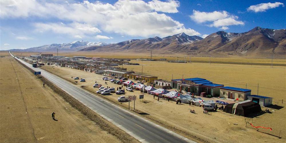 Feira de laticínios em Nagqu, Tibet