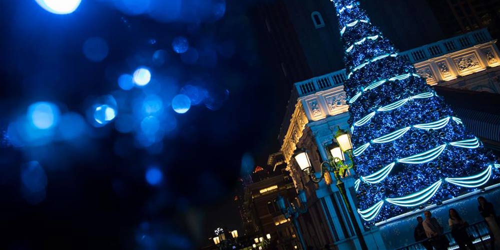 Show de luzes 3D com tema natalino em Macau