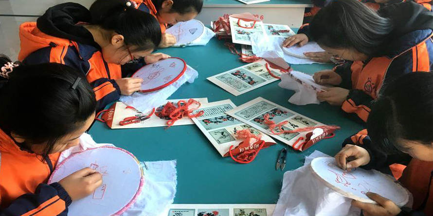Estudantes participam de aulas sobre cultura tradicional em Shandong