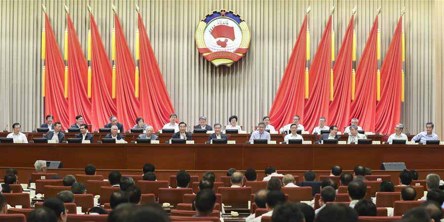 Conselheiros pol&iacute;ticos chineses se re&uacute;nem por al&iacute;vio da pobreza