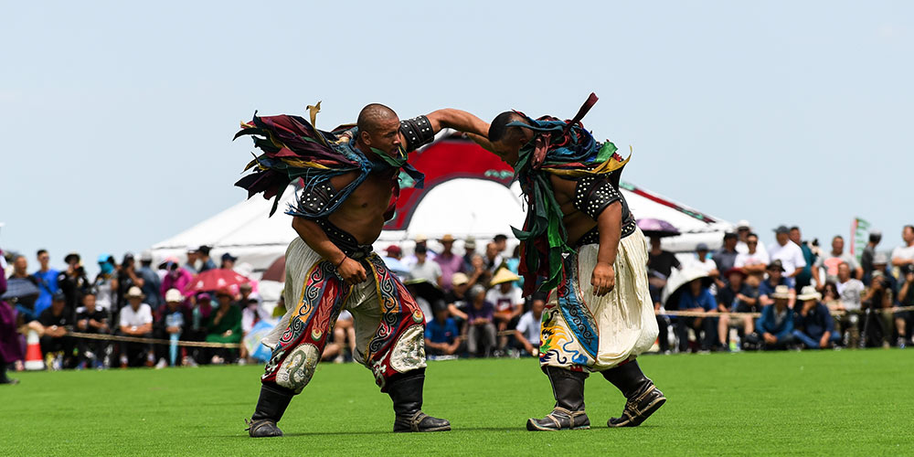 Festival Baima é celebrado na Mongólia Interior, no norte da China