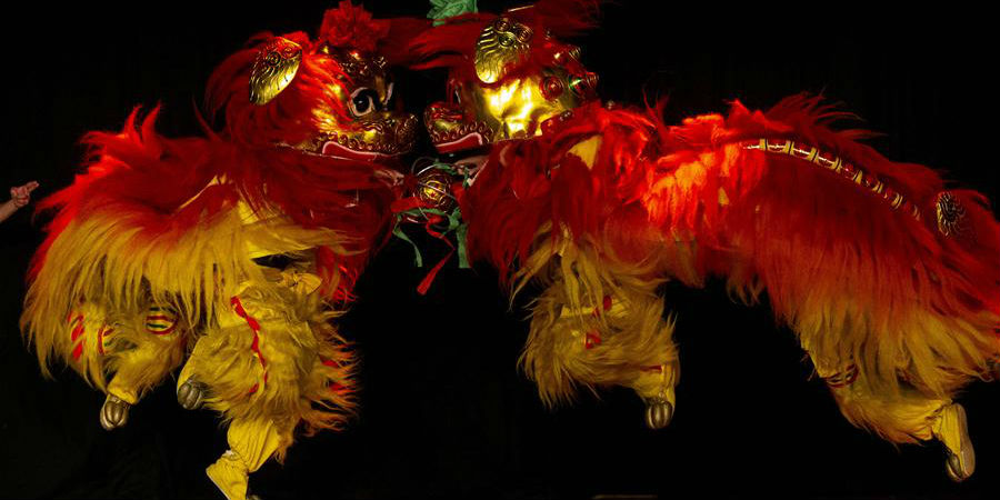 Grupo artístico chinês do Dragão e Leão se apresenta no Rio de Janeiro