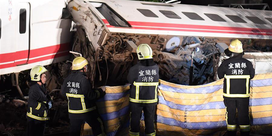 Descarrilamento de trem em Taiwan deixa pelo menos 18 mortos e 164 feridos