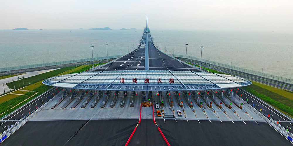 Ponte Hong Kong-Zhuhai-Macau abre oficialmente ao tráfego