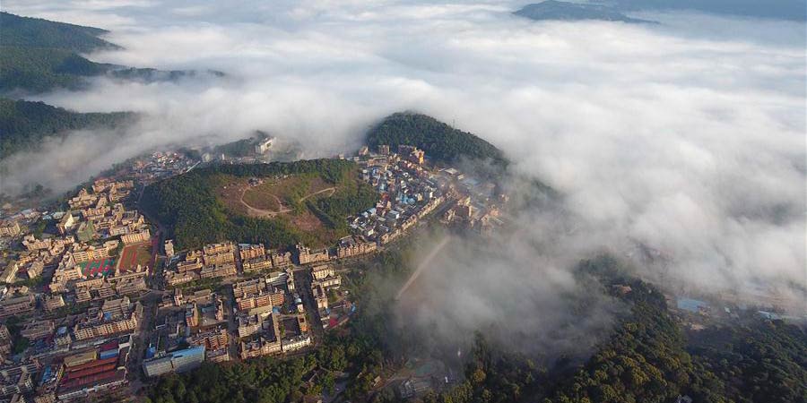 Vista aérea do condado autônomo de Wa de Yunnan, sudeste da China