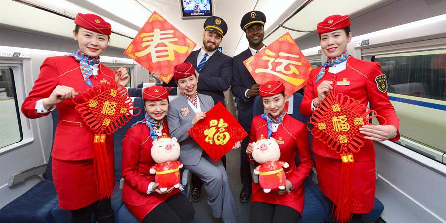 Estudantes estrangeiros trabalharão como voluntários durante corrida de viagens do Festival da Primavera em Xi'an