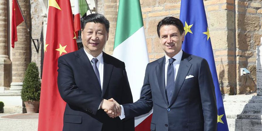 Xi e Conte realizam conversações sobre elevação de relações China-Itália para nova época