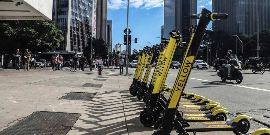Febre dos patinetes elétricos em São Paulo leva prefeitura a implementar regras de uso