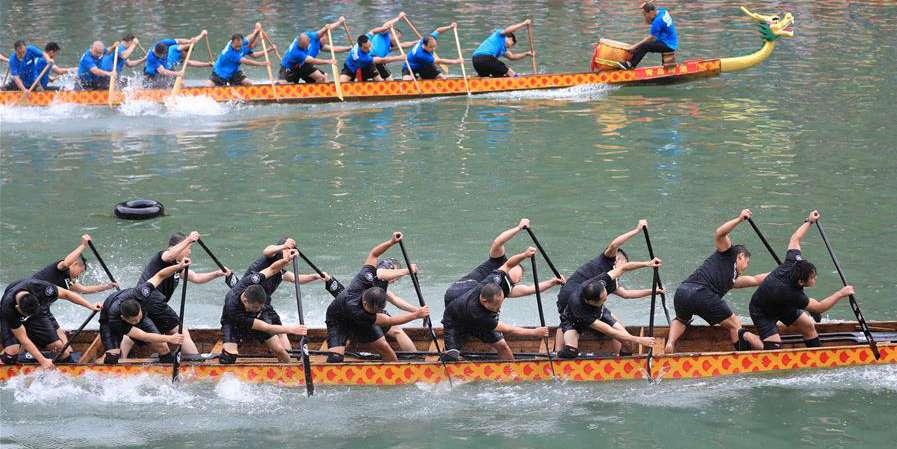 Festival do Barco-Dragão é celebrado em toda a China