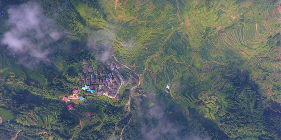 Paisagem de terraços na aldeia Baixiu, Região Autônoma da Etnia Zhuang de Guangxi