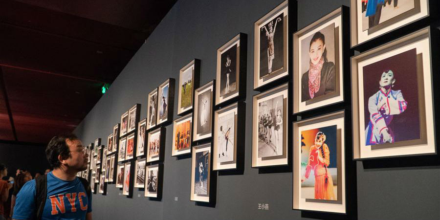 Exposição mostra arte da dança da RPC desde 1949