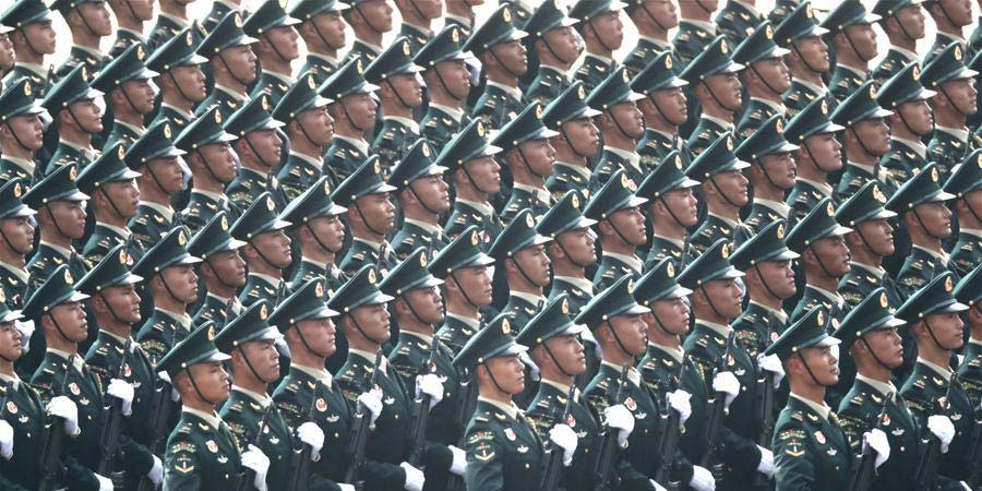 Força de Mísseis do ELP faz estreia na parada militar do Dia Nacional como força estratégica