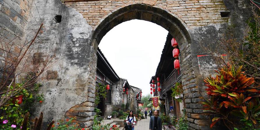 Antigos prédios bem-conservados na aldeia de Liukeng, província de Jiangxi, no leste da China