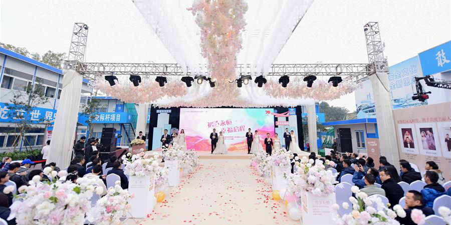 China Railway No.3 Engineering Group (CREC-3) realiza cerimônia conjunta de casamento para 6 casais