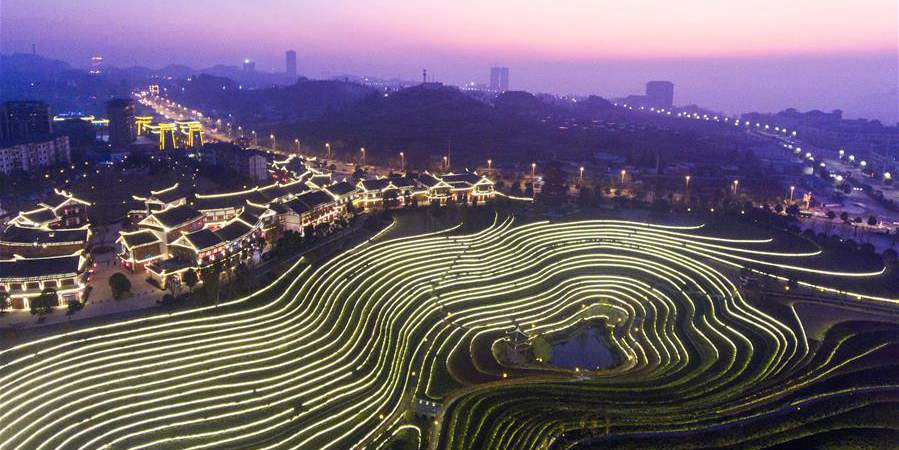 Vista aérea de terraços na antiga vila de Shexiang em Guizhou