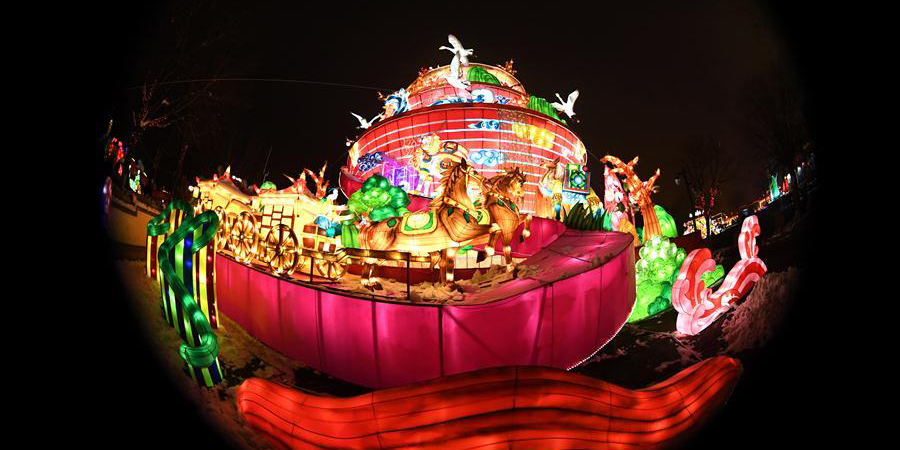 Feira das lanternas começa na cidade de Sanmenxia, centro da China