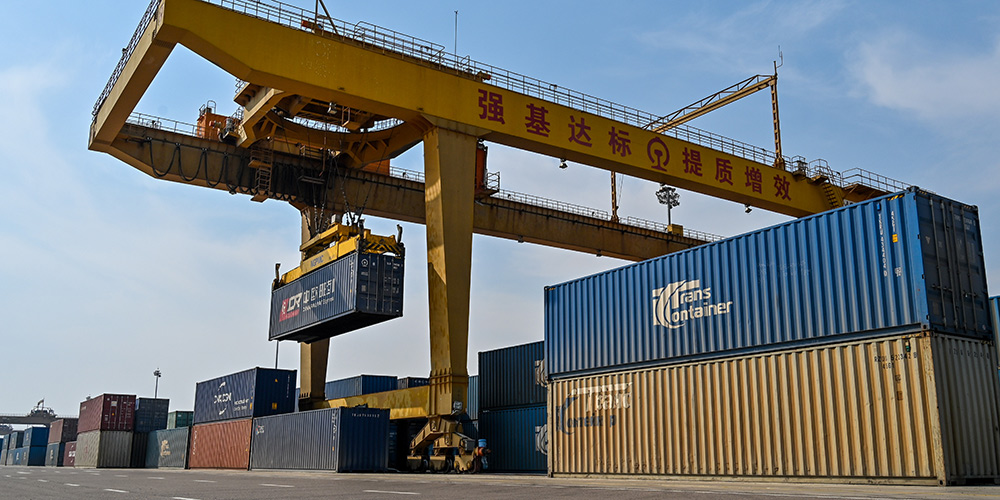 Cidade fronteiriça de Manzhouli registra aumento no número de trens de carga China-Europa no 1º trimestre de 2020