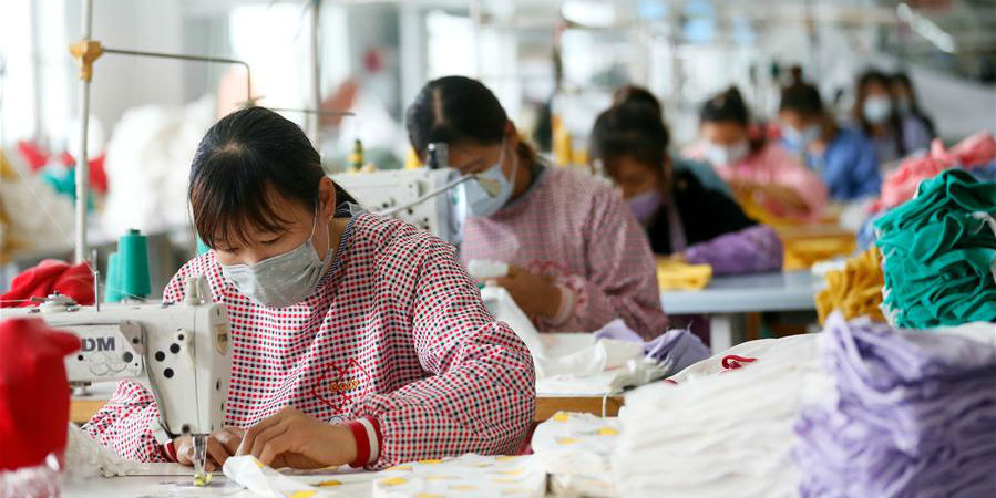 Empresas fabricantes de roupas infantis transferem exportações para mercado doméstico em Qingdao