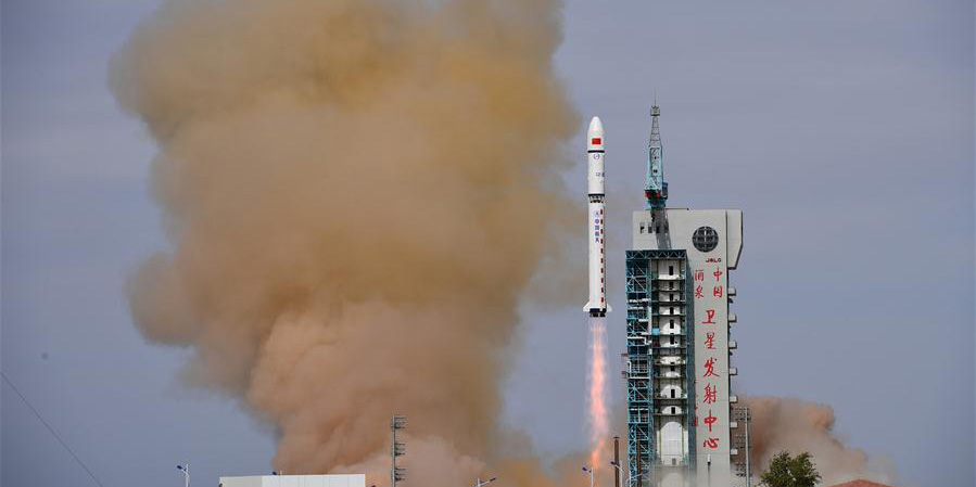 China envia dois satélites para órbita planejada