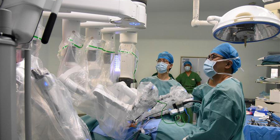 Sistema de cirurgia robótica Da Vinci entra em uso no Hospital Qilu vinculado à Universidade de Shandong