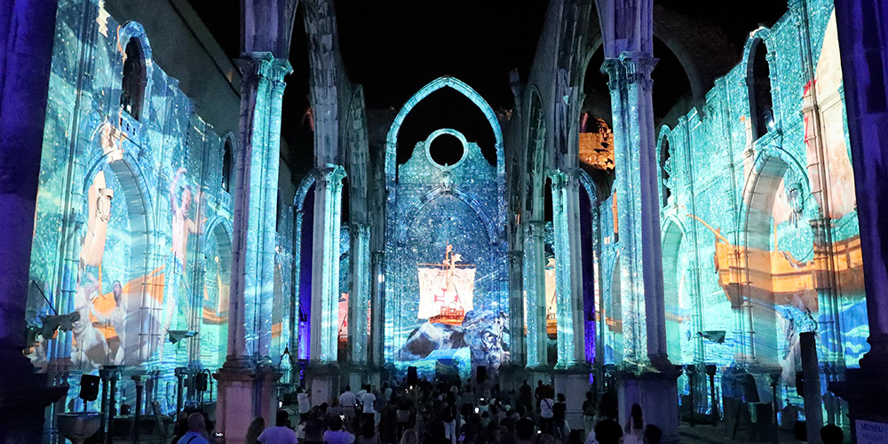 Lisbon Under Stars: Espectáculo de luz e som nas Ruínas do Carmo