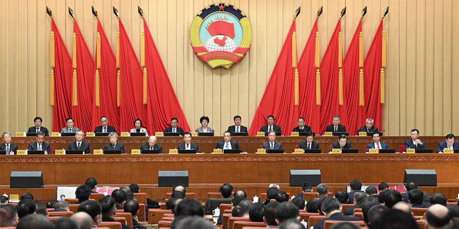 Conselheiros pol&iacute;ticos s&atilde;o incentivados a contribuir para plano de desenvolvimento da China