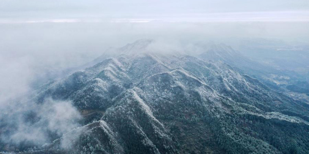 Paisagem de inverno da montanha Longquan em Guizhou