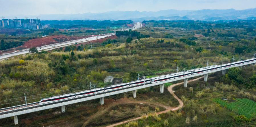 Cidade de Chengdu inaugura 5 novas linhas de metrô