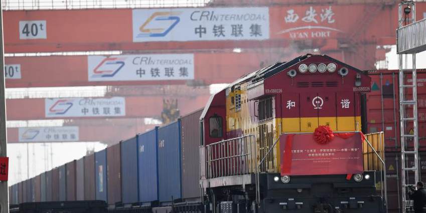 Primeiro trem de carga ligando a Turquia à China chega a Xi'an