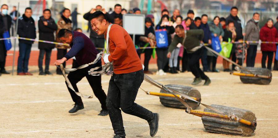 Agricultores participam de jogos divertidos em Jiangsu
