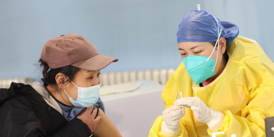 Vacinação contra COVID-19 está em andamento em Beijing