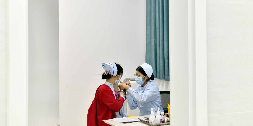 Mais de 9 milhões de doses de vacinas contra COVID-19 são administradas na China ADMINISTRADAS