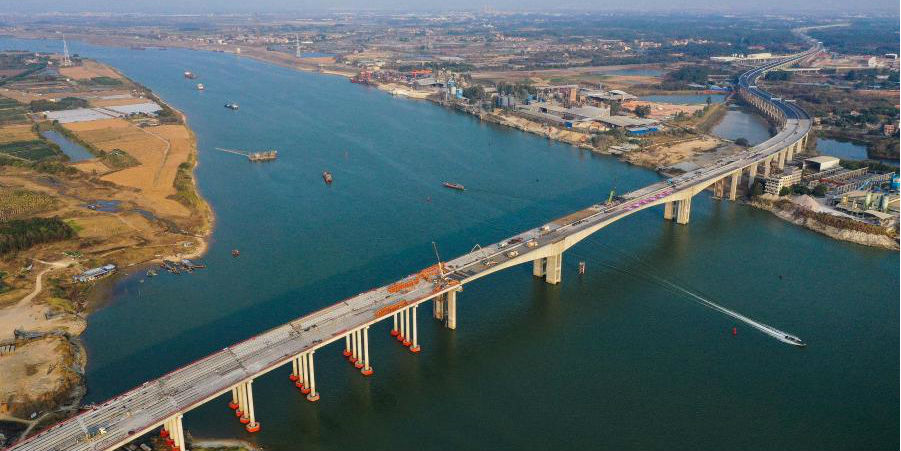 Construção da Grande Ponte de Beijiang em Guangdong entra em fase final