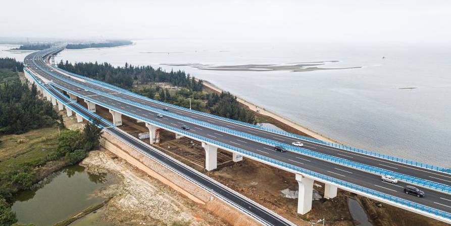 Viaduto de ligação da Ilha Beigang da Ponte Haiwen abre ao tráfego em Hainan