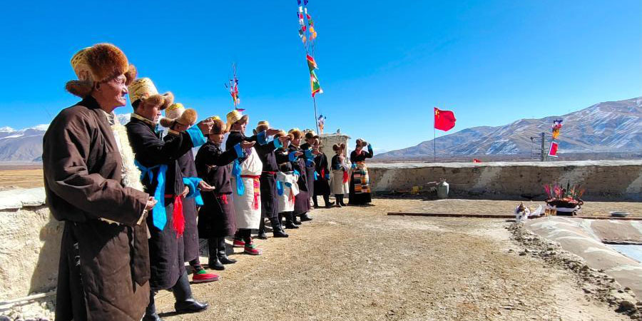 Pessoas celebram o Ano Novo Tibetano
